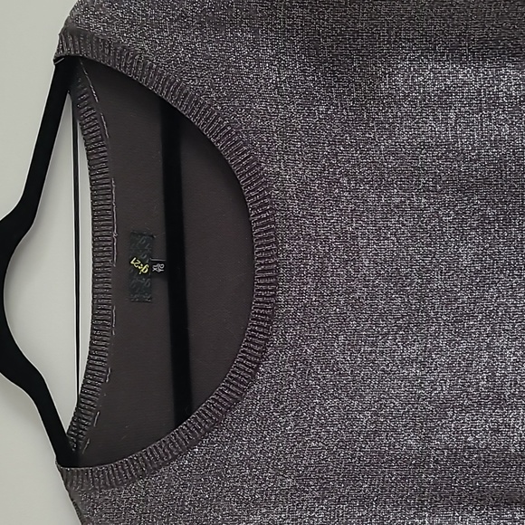 G21 top woman . - Picture 2 of 4